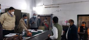 Prayagraj News : जिलाधिकारी ने नामांकन कक्षों का किया निरीक्षण