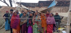 अम्बेडकर नगर न्यूज : चक्रवर्ती तूफान आने से तमाम मकान हुए क्षतिग्रस्त