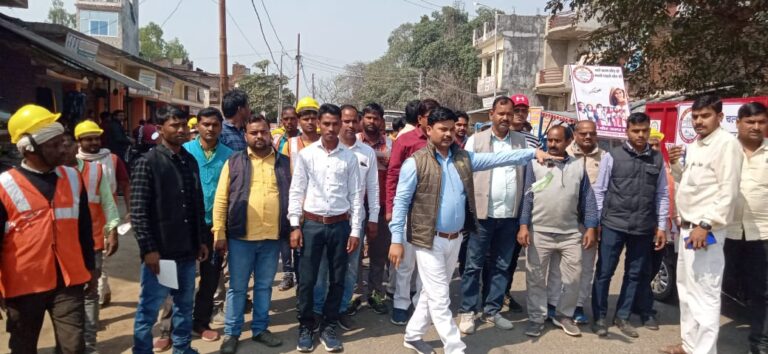 अम्बेडकर नगर न्यूज : नगर पंचायत राजेसुल्तानपुर के अधिशासी अधिकारी  के द्वारा निकाली गई मतदाता जागरूकता रैली 