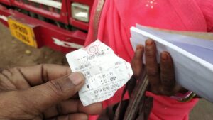 Agra News: सरकारी बसों में यात्रियों को कराई जा रही है फर्जी टिकटों पर यात्रा