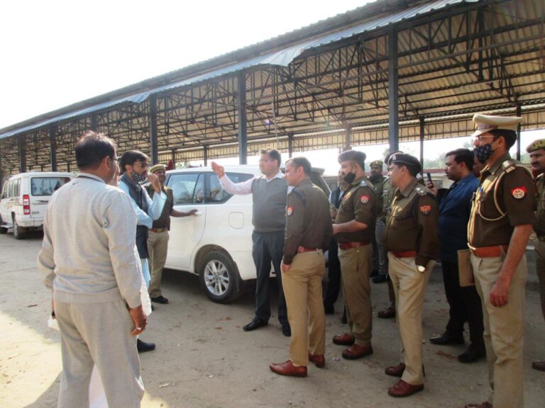 प्रतापगढ न्यूज :  निर्वाचन अधिकारी ने ईवीएम स्ट्रांग रूम की 24 घंटे सीसीटीवी के माध्यम से मानीटरिंग हेतु मजिस्ट्रेट को किया नियुक्त