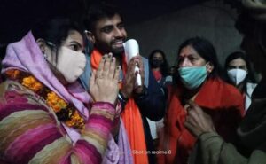 Meerut News: Anjali Tomar did public relations even in the night.
