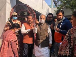Meerut News: Even after being in mourning, the former MLA casts his vote.