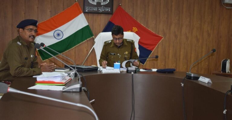 Etawah News: Police committed to conduct the assembly elections safely