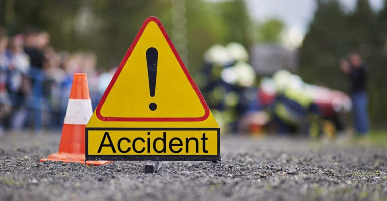 Etawah News: Bike rider crushed to death by pickup