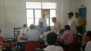 Agra News: पेपर लीक के बाद एडीएम ने किया अभिनव विद्यालय का निरीक्षण