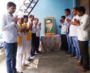 Bihar news-बिदुपुर प्रखंड मे जदयू कार्यालय मे बाबा भीमराव अंबेडकर की जयंती मनाई गई