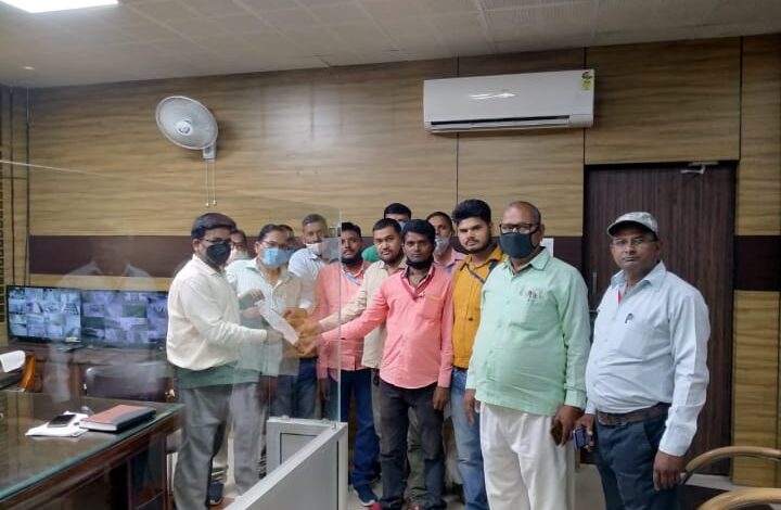 अम्बेडकर नगर न्यूज ग्रामीण पत्रकार एसोसिएशन के द्वारा बलिया की घटनाओं को लेकर सात सूत्रीय मांगों का ज्ञापन सौंपा