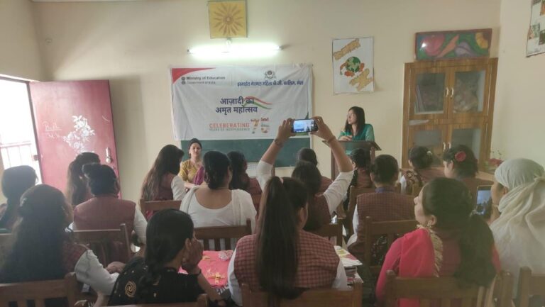 Meerut News: Discussion organized on the occasion of Tatya Tope's sacrifice day.