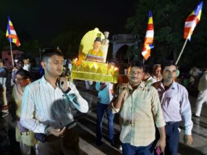 On the eve of the holy festival of Trividh Pavani Purnima, lamp donation and the tableau of Samyak Sambuddha were organized.