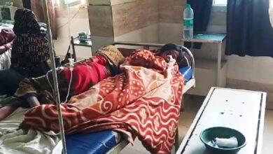 चारपाई पर सो रही महिला और बच्चों को ट्रैक्टर ने रौदा, अस्पताल में भर्ती