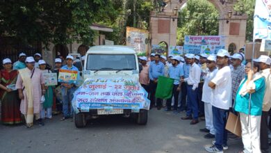 Prayagraj News :मुख्य विकास अधिकारी ने भूजल संरक्षण के संदेश हेतु रैली को झण्डी दिखाकर किया रवाना