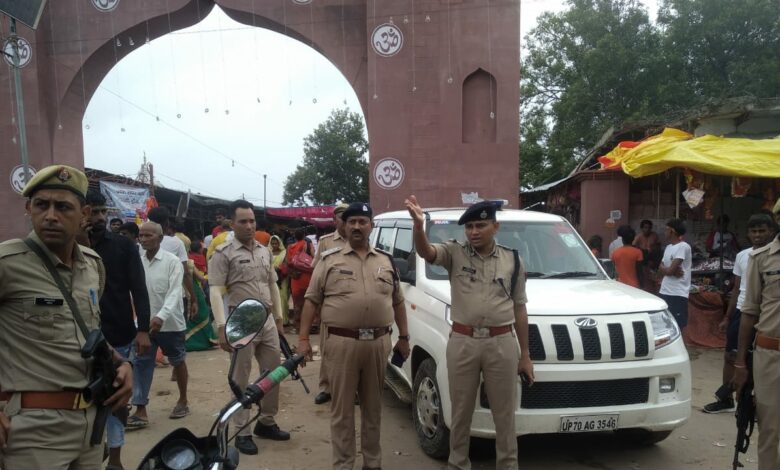 Agra News : बटेश्वर में उमड़ा आस्था का सैलाब हजारों की संख्या में पहुँचे श्रद्धालु