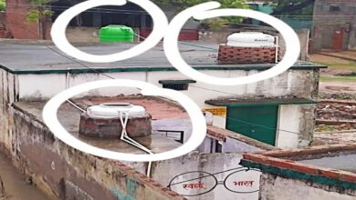 आगरा के बाह में प्राइमरी स्कूल में मासूम बच्चों की जिंदगी से हो रहा खिलवाड़ जिम्मेदार सो रहे कुंभकरण की नींद