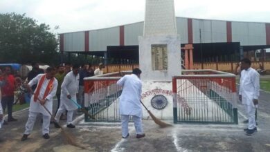 Etawah News: Cleanliness campaign started at Shastri crossroads under Amrit festival of freedom