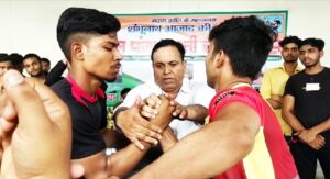 बाह में पंजा कुश्ती प्रतियोगिता सम्पन्न भिंड के खिलाड़ियों का जलवा ,आगरा भी कम नहीं  फोटो
