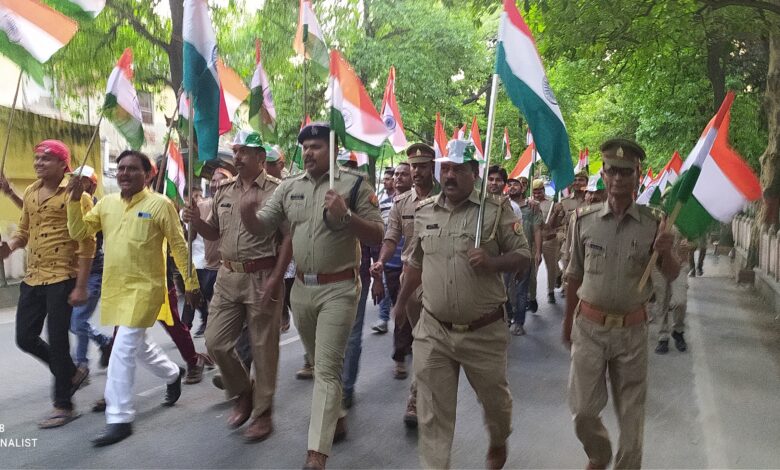 Etawah News: Etawah Police working with enthusiasm and passion to make 'Har Ghar Tiranga' campaign a success