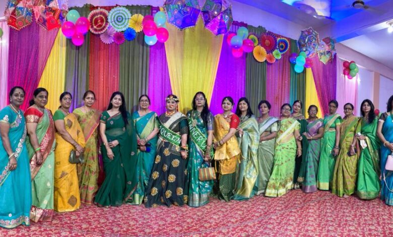 Etawah News: Divya Agarwal becomes Teej Queen, Sakshi Mittal runner up