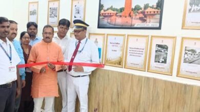 Etawah News: Exhibition of paintings on Memorial Day of Partition