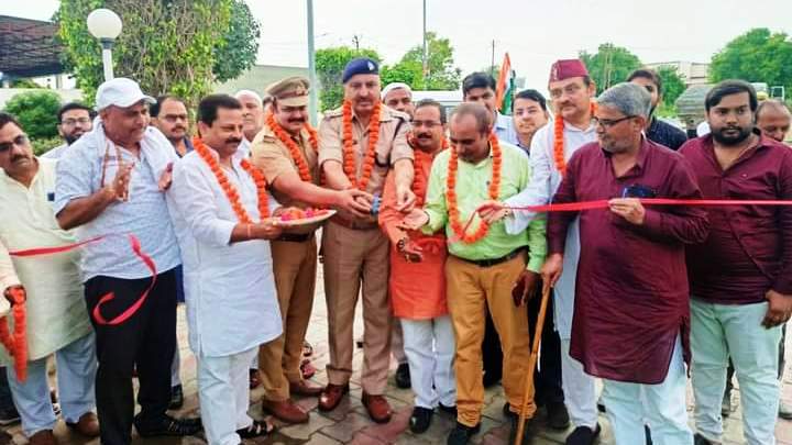 Etawah News: Partition Horror Exhibition at Shiva Petrol Pump