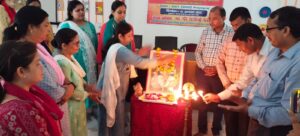 Prayagraj News प्राथमिक विद्यालयों के सहायक अध्यापकों एवं प्रधानाध्यापकों का एक दिवसीय कार्यशाला का हुआ आयोजन