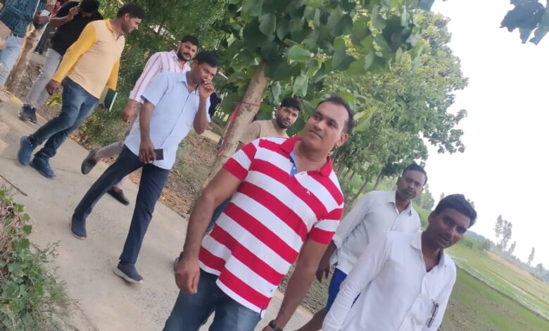 अम्बेडकर नगर न्यूज : नवसृजित नगर पंचायत जहांगीरगंज वासियों से किया जनसंपर्क चेयरमैन प्रत्याशी सुनील कुमार मौर्य