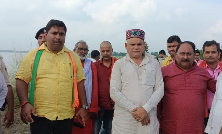 Bihar news : चंपारण तटबंध पर रेनकट व बचाव कार्य के नाम पर मची लूट पर रोक लगाए सरकार :माले