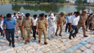 Prayagraj News :मूर्ति विसर्जन के लिए विसर्जन स्थल पर सभी आवश्यक व्यवस्थायें चुस्त-दुरूस्त बनाये रखने के दिए निर्देश