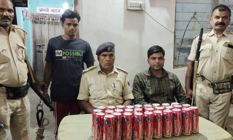 Bihar news 30 केन विदेशी शराब बरामद,दोगिरफ्तार