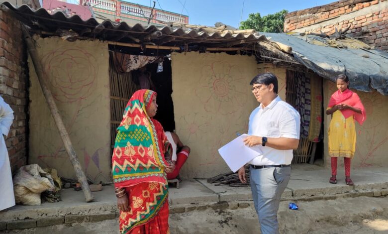 Bihar news जिले में एक साथ 46 पंचायतों में कार्यान्वित योजनाओं/कार्यक्रमों की करायी गयी औचक जाँच