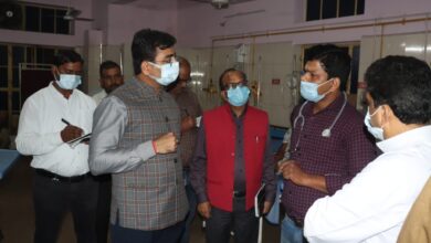 Prayagraj News : जिलाधिकारी ने नाजरेथ हाॅस्पिटल का किया निरीक्षण
