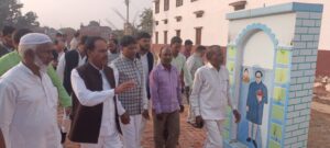अम्बेडकर नगर न्यूज : डॉक्टर भीमराव अंबेडकर जी की प्रतिमा पर कुछ अराजक तत्वों द्वारा कालिख पोत कर अपमानित 