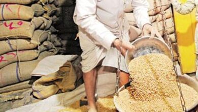 अम्बेडकर नगर न्यूज गरीबों के हक पर डाका डाल रहे मामपुर के दबंग कोटेदार