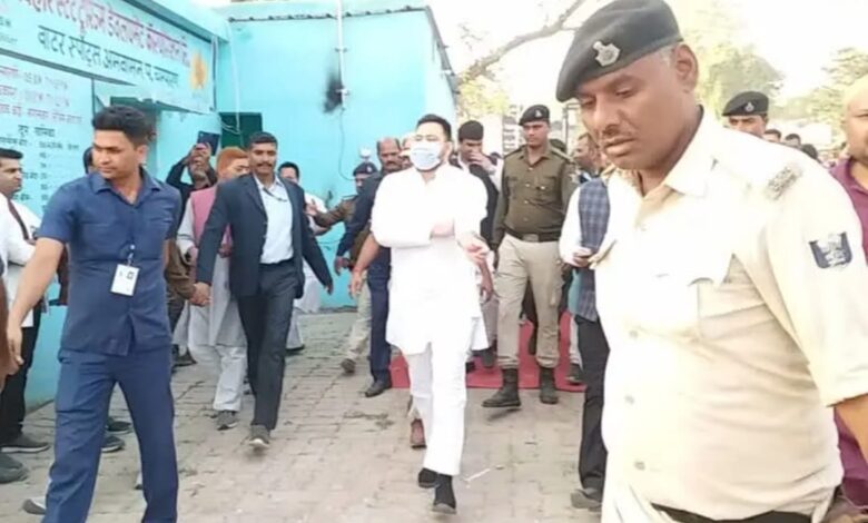 Bihar News डिप्टी सीएम तेजस्वी पहुंचे वाल्मिकीनगर, पर्यटन की अपार संभावनाओं को लेकर करेंगे वीटीआर सहित अन्य क्षेत्रों में प्रयास