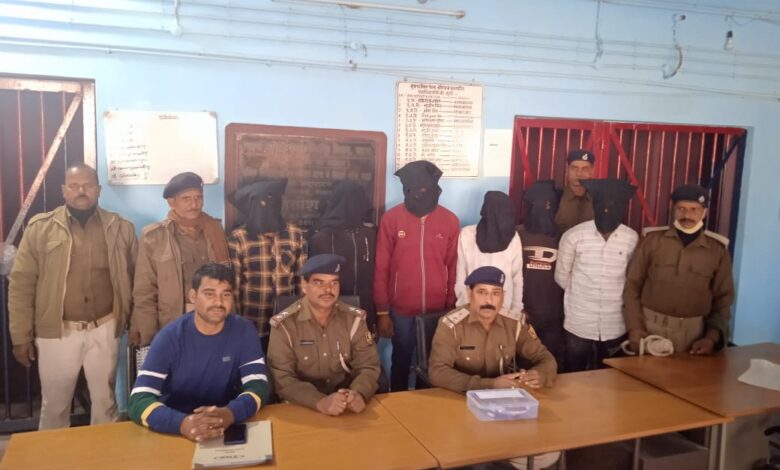 Bihar News बानुछापर ओपी पुलिस ने अवैध हथियार के साथ 6 युवकों को धर दबोचा में सफलता पायी है
