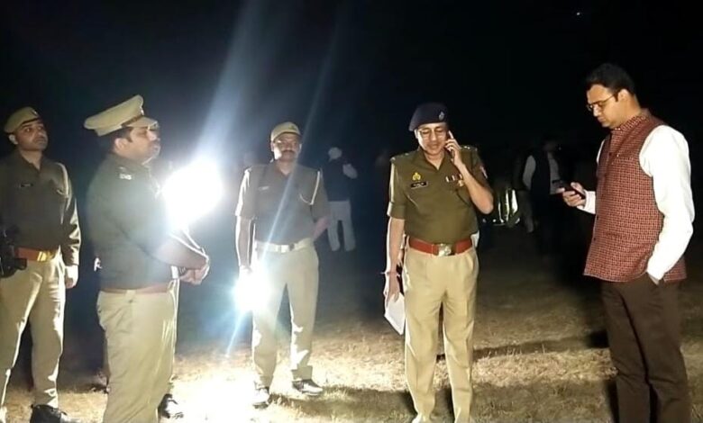 Etawah News: Headmistress Bullet Case: Two bullets fired, four trapped, condition still critical