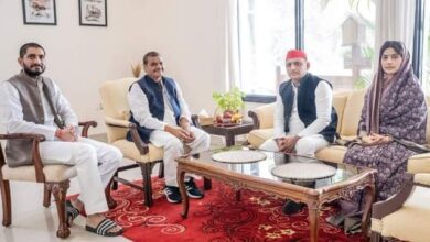 Etawah News: Akhilesh-Dimple went to Shivpal Yadav's house and took blessings, strategy prepared to win daughter-in-law Dimple