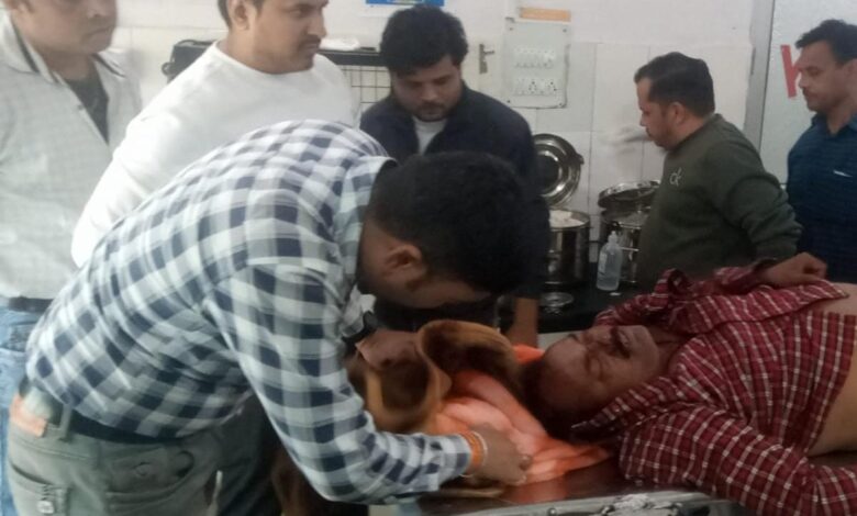 Etawah News: Constable's son filed a case for the murder of his mother