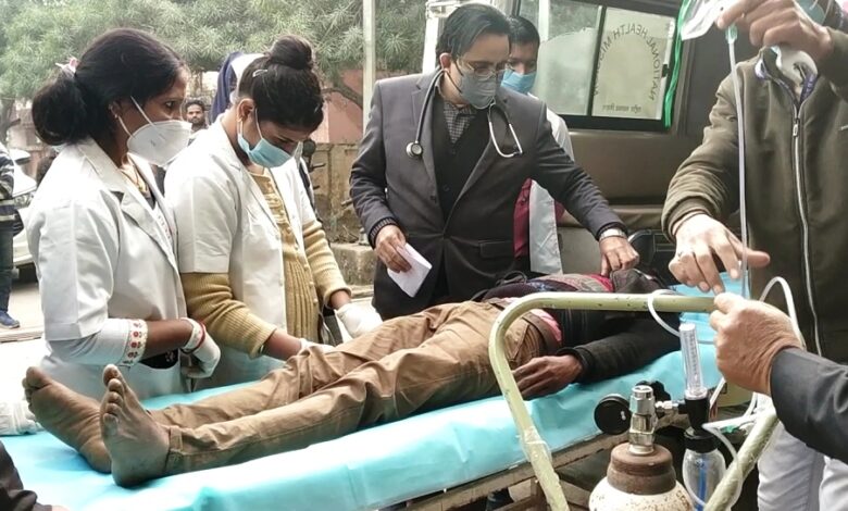 Etawah News: Health workers and patients were seen without PPE kit in Kovid mock drill, deficiencies will be eliminated in next mock drill: DM