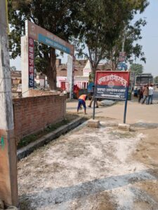 Ambedkar Nagar News-स्वच्छ व सुंदर नगर पंचायत की परिकल्पना को धरातल पर उतारने में लगे ई.ओ. मनोज सिंह