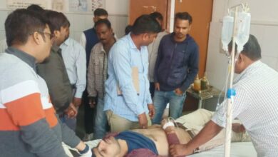 Agra News: मालगाड़ी की चपेट में आकर युवक हुआ घायल