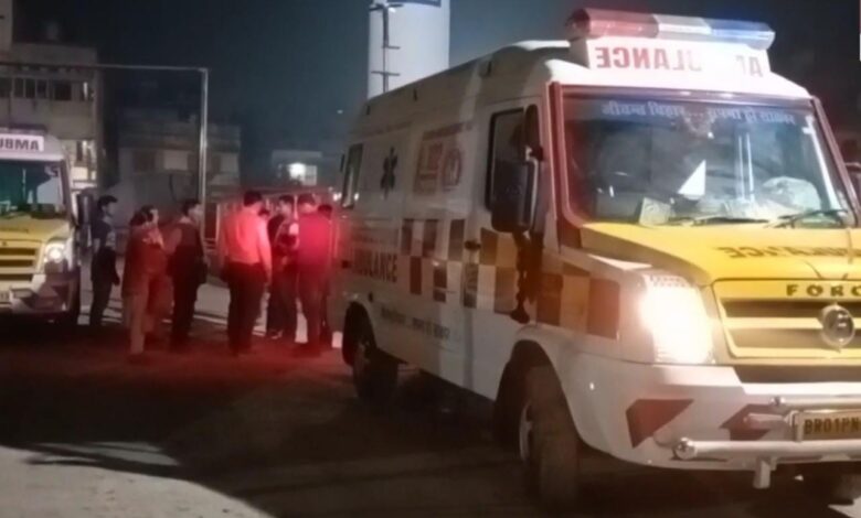 Bihar. News बेतिया में अनियंत्रित ट्रक ने 4 लोगों को कुचला, दो की दर्दनाक मौत