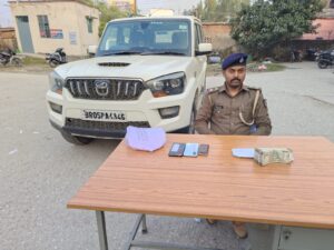 Bihar News : बेतिया पुलिस ने 5 युवकों को लूट की योजना बनाते हुए पिस्टल के साथ किया गिरफ्तार