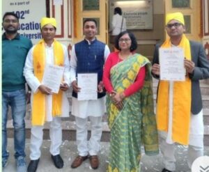 अम्बेडकर नगर न्यूज : काशी हिंदू विश्वविद्यालय वाराणसी से डॉक्टर की उपाधि किया प्राप्त रियाजुद्दीन अंसारी