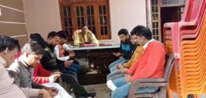 अम्बेडकर नगर न्यूज :  पूर्व प्रधानमंत्री अटल बिहारी वाजपेई की जन्म जयंती पर भाजपाइयों ने मनाया सुशासन दिवस सुनी मन की बात 