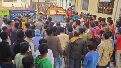 Bihar News-शहीद जवान का पार्थिव शरीर गांव पहुचा तो लोगो का भीड़ जुटना शुरू हो गया अंतिम दर्शन को उमड़ा जनसैलाब