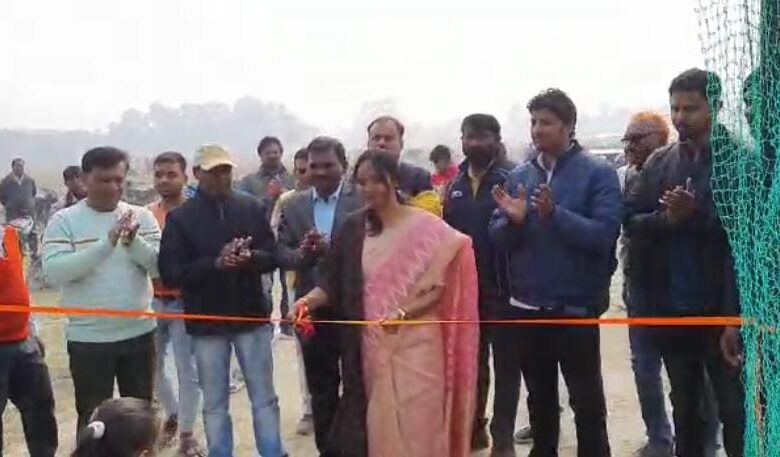 Bihar News युवाओं के स्वस्थ शरीर और मन के लिए क्रिकेट का खेल लिए बेहद उपयोगी:गरिमा