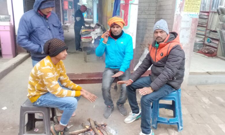 Bihar News : कड़ाके की ठंड के बीच ठिठूर सी गई है जिंदगी