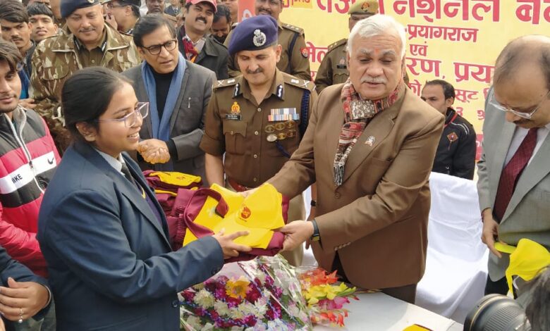 Prayaagraj News:मेला क्षेत्र में श्रद्धालुओं से बातचीत कर व्यवस्थाओं के बारे में ली जानकारी, श्रद्धालुओं ने मेला क्षेत्र में की गयी व्यवस्थाओं पर प्रसन्नता व्यक्त की