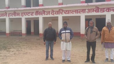 अम्बेडकर नगर न्यूज : इंटर कॉलेज के प्रबंधक व प्रधानाचार्य के प्रयास से बना छात्रा अंशिका पांडे का अंकपत्र